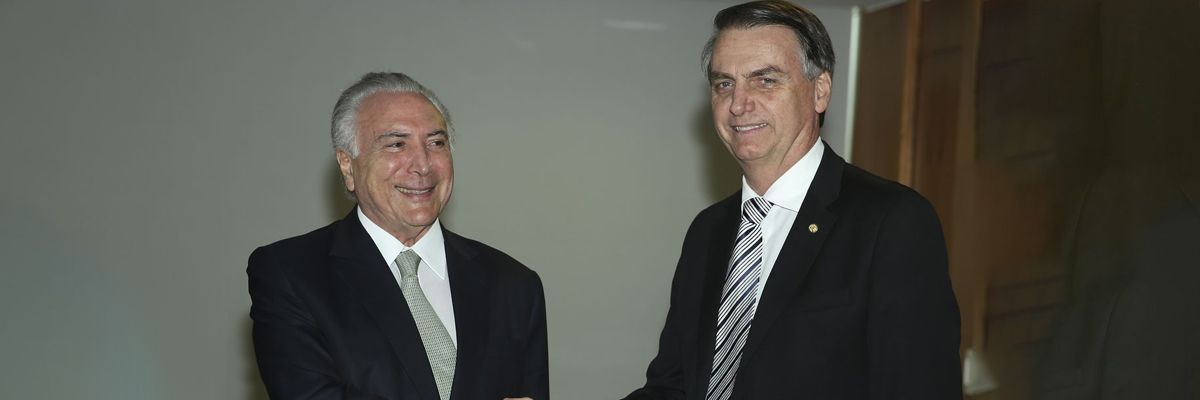 Deus nos livre do deus do presidente