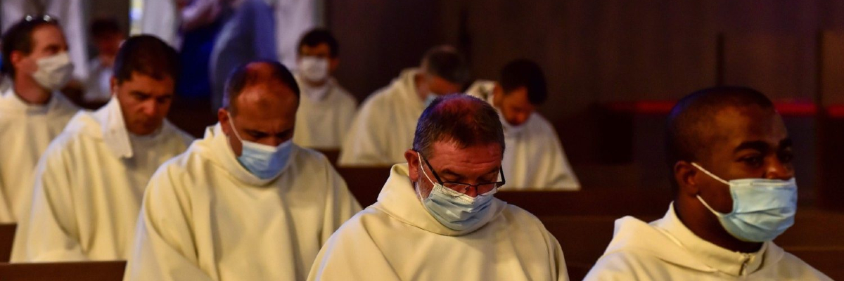 http://www.ihu.unisinos.br/images/ihu/2020/08/18_08_clero_padres_igreja_coronavirus_foto_vatican_media.jpg