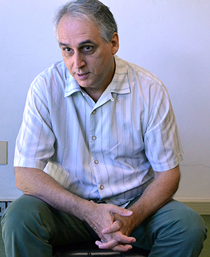 Pierre Girard durante a entrevista, no IHU